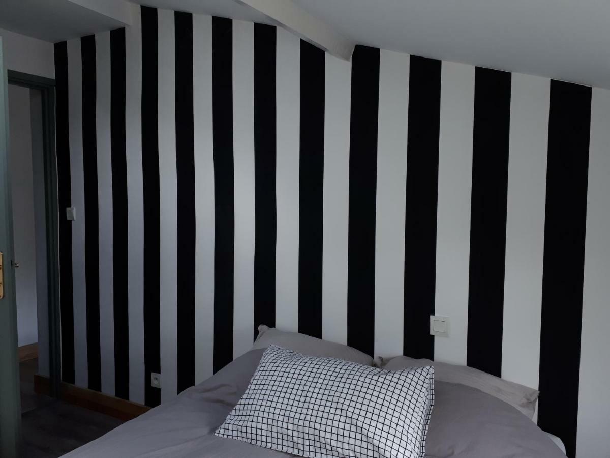 Un En Apartment